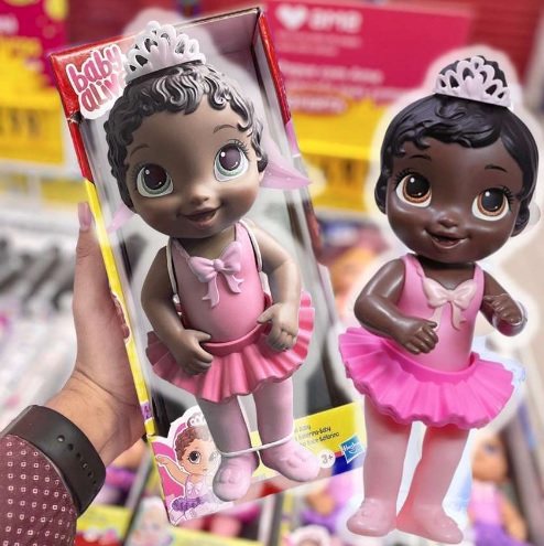 Boneca Baby Alive Doce Bailarina Negra Vestido Rosa, com Acessórios de Ballet – F1275 – Hasbro