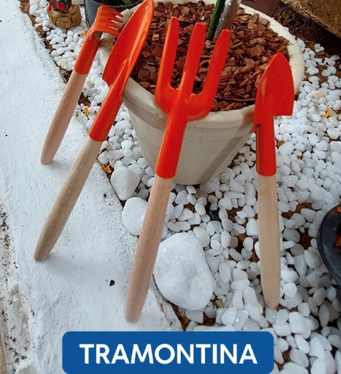 Conjunto Para Jardinagem Tramontina Metálico Com Cabo De Madeira 4 Peças