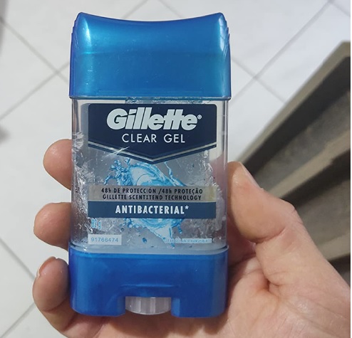 Desodorante Gel Antitranspirante Gillette Antibacterial 82g