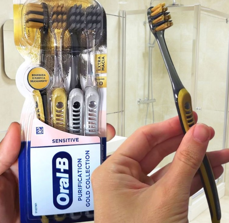 Escova de Dente Oral-B – Purification Gold Collection 4 Unidades