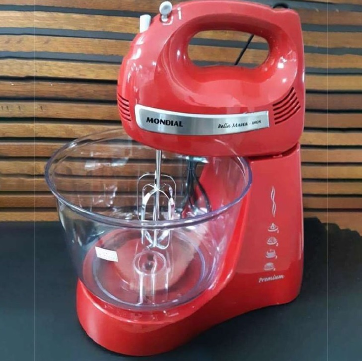 Batedeira Mondial Vermelha 400W Premium – Bella Massa B-29 04 Velocidades