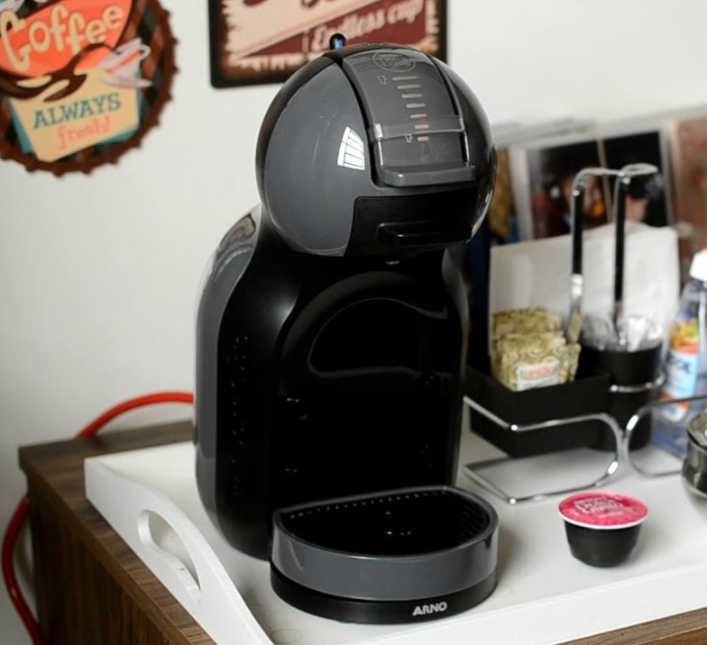 Cafeteira Nescafe Dolce Gusto Mini Me Preta Automática (220v) – Nescafé Dolce Gusto