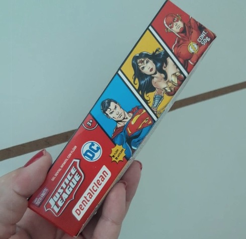 Creme Dental Infantil Heróis Liga da Justiça com Flúor – Sabor Tutti Frutti 50G, Dentalclean