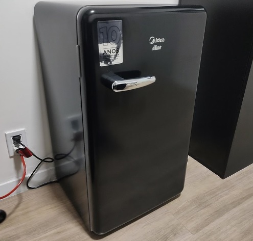Frigobar Retrô, 95L, Preto, 220V, Midea, MRV10P2