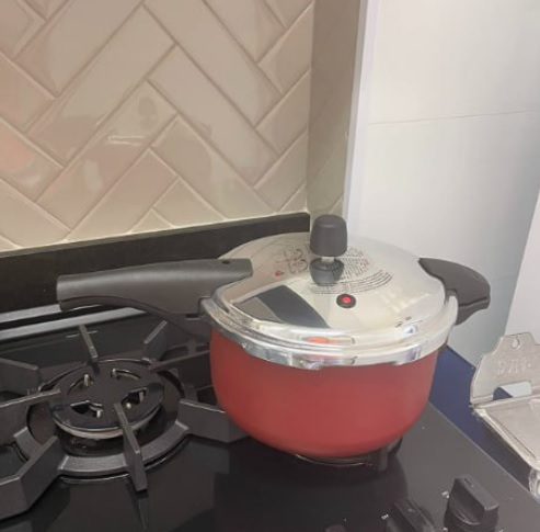 Panela de Pressão, Vancouver, Vermelha, 6L, Diâmetro 24 cm, Tramontina