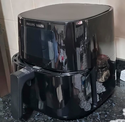Philips Walita Preta Fritadeira Airfryer Essential XL Digital, 6.2L de capacidade