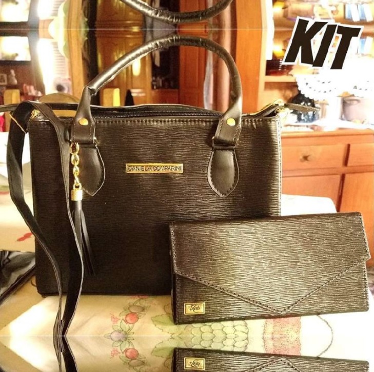 Bolsa Feminina Com Carteira Em Couro Ecologico