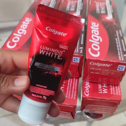 Creme Dental Colgate Luminous White Carvão Ativado, Colgate, 70G