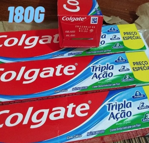 Creme Dental Colgate Tripla Ação Menta Original 180g Promo Tamanho Família 180g