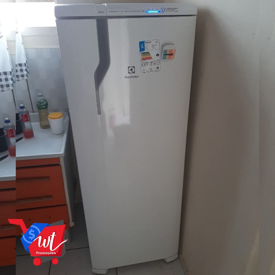Geladeira/Refrigerador Frost Free Electrolux 322L Branco (RFE39) 127V
