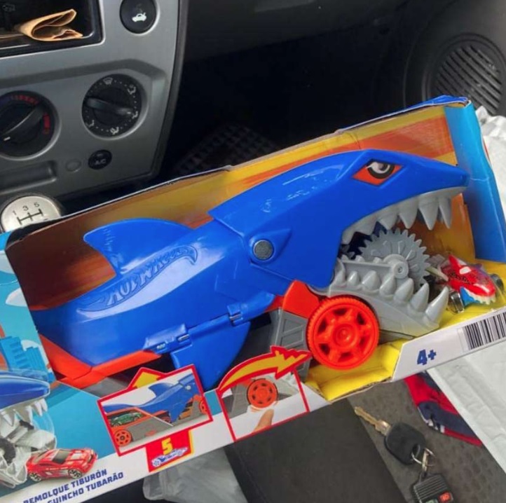 Hot Wheels City Guincho Tubarão