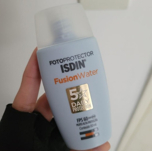 Protetor Solar Facial Isdin Fusion Water Fps 60 Sem Cor 50ml