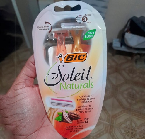 Aparelho de Depilar BIC Soleil Naturals, 3 Lâminas, Com Infusão de Manteiga de Cacau, Depilador, 971086 – PT 2 UM
