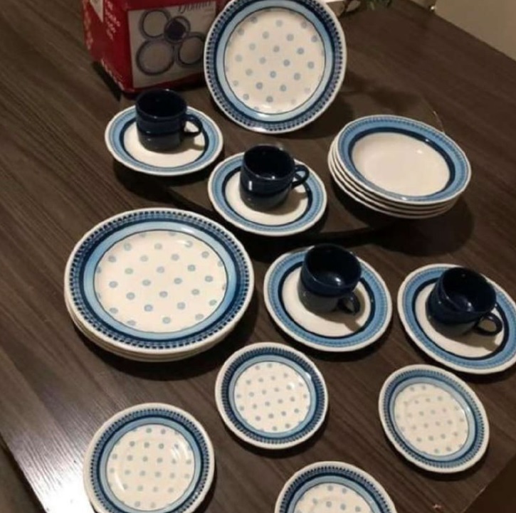 Aparelho de Jantar Chá 20 Peças Biona Cerâmica – Redondo Branco e Azul Donna