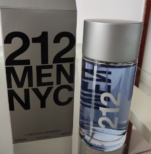 Carolina Herrera 212 Men Masculino – EDT 200ml