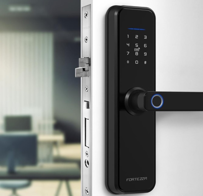 Fortezza Fechadura Eletrônica Digital Inteligente FZE01BK