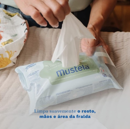 Mustela BR Toalhas Umedecidas À Base De Plantas 60 Unidades