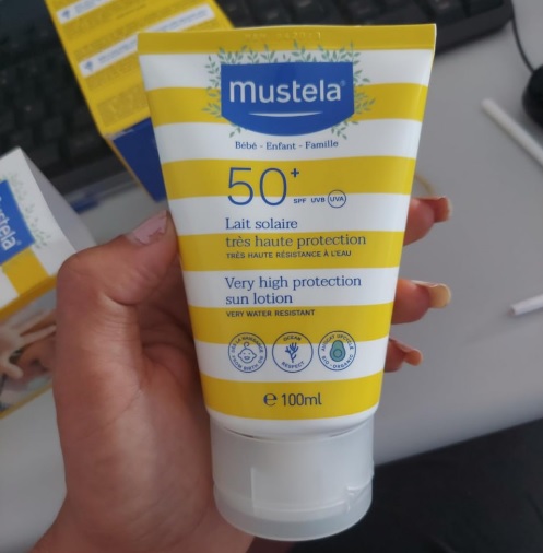 Mustela Solares Protetor Solar Infantil Loção Rosto e Corpo FPS 50+, 100 ml