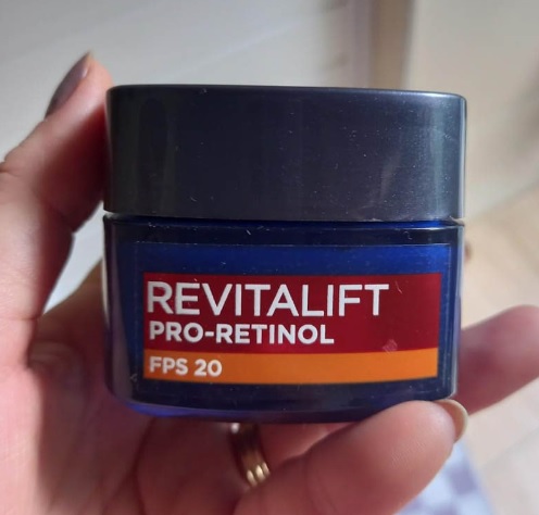 Creme Facial Revitalift Pro Retinol Cuidado Diurno FPS20 Antirrugas