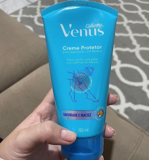 Gillette Venus Creme para Depilação com Óleo de Amêndoas, para Depilar no Chuveiro 150mL