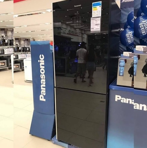 Geladeira Panasonic Frost Free 425l Black Glass Nr-bb53gv3b Cor Preto 127V