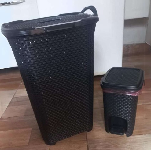 Kit Cesto Organizador Multiuso 50L + Lixeira Pedal Rattan 7L – Arqplast