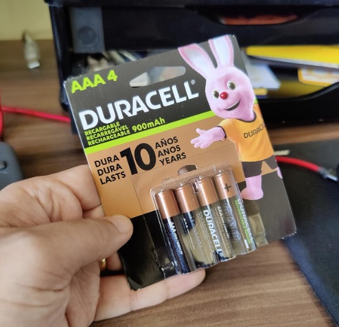 Pilha Recarregável AAA Palito DURACELL Com 4 Unidades