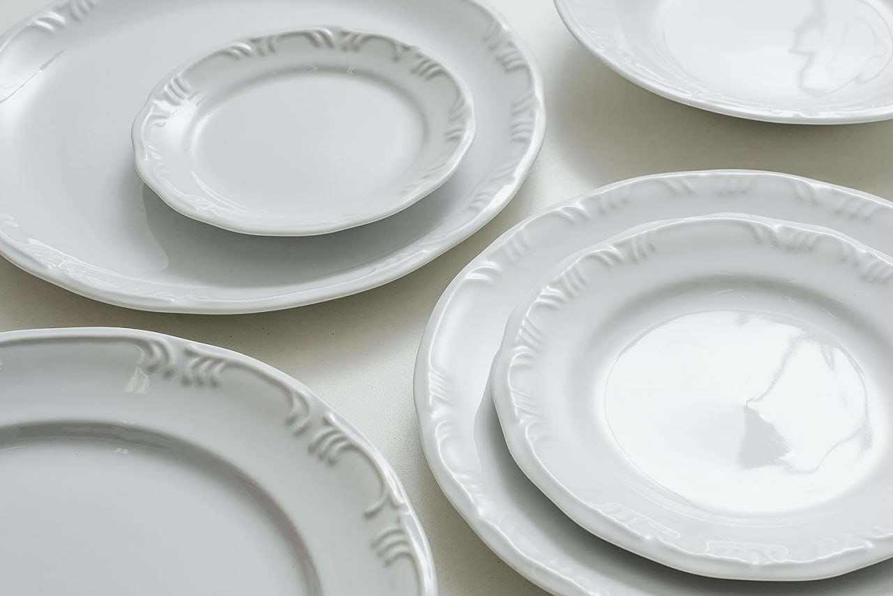 Estojo com 6 Pratos Sobremesa em Porcelana – Modelo Redondo com Relevo Pomerode – Branca – fabricado pela Schmidt