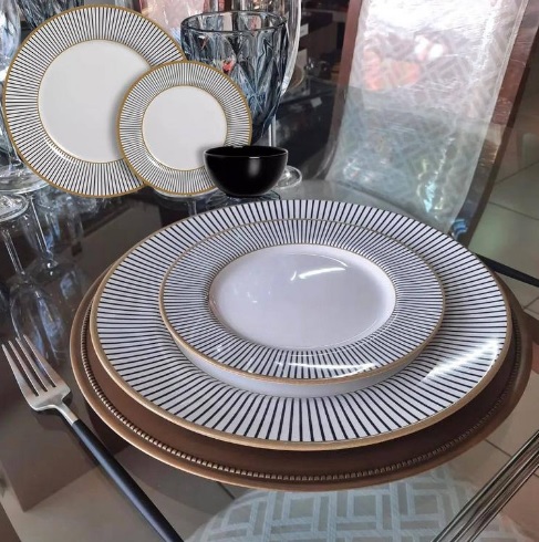 Aparelho de Jantar 12 Peças Alleanza Cerâmica Branco e Preto Redondo Ritz