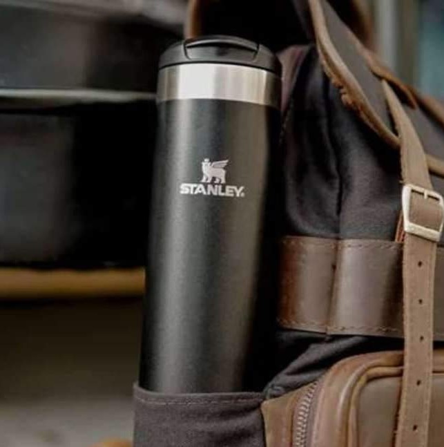 Garrafa Térmica Aerolight Stanley Black Glimmer | 591ml