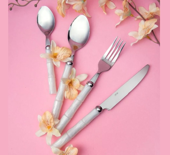 Faqueiro 24 Peças Cabo De Bambu Marfim Luxo Lyor