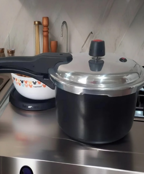 Panelux Panela Maximum Pressão Alum Premium Aa Fech Ext 4,5l Preto