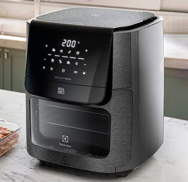 Fritadeira Elétrica sem oleo Forno Oven Airfryer 12L digital receita programada 2 bandejas espeto giratório 1700W Electrolux EAF90 Grafite 127v