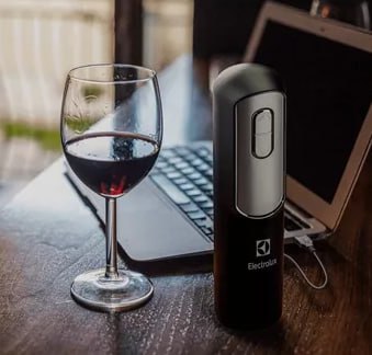 Abridor De Vinho Eletrico Automático Recarregável Electrolux