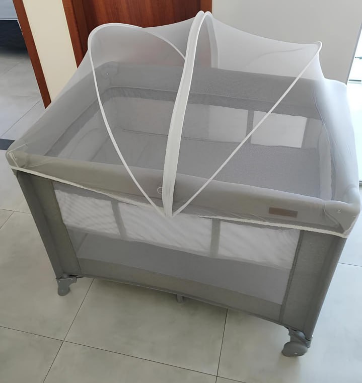 Berço Portátil Infantil Cercado 0-15kg Lazy Maxibaby – Cinza