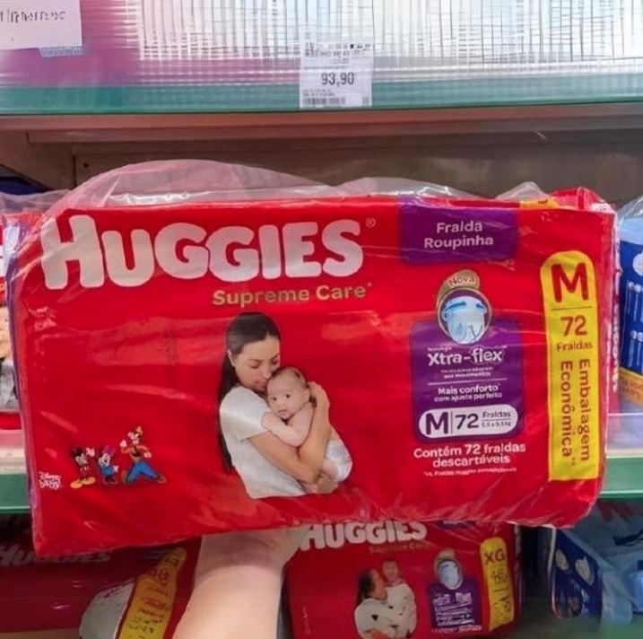 Huggies Fralda Roupinha Supreme Care M 72 Un