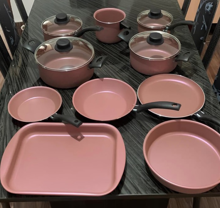 Jogo de Panelas Tramontina Turim em Alumínio com Revestimento Interno e Externo em Antiaderente Starflon Max Rosa 10 Peças