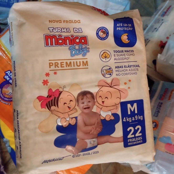 Turma da Mônica Baby Premium Jumbo M 22 Unidades