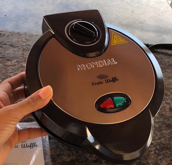 Waffle Maker, Mondial, Preto/Inox, 1200W, 110V – GW-01