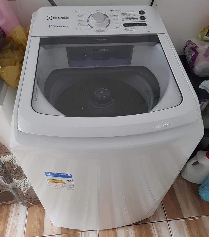 Máquina de Lavar Electrolux 13kg Branca Essential Care com Cesto Inox e Jet&Clean (LED13)