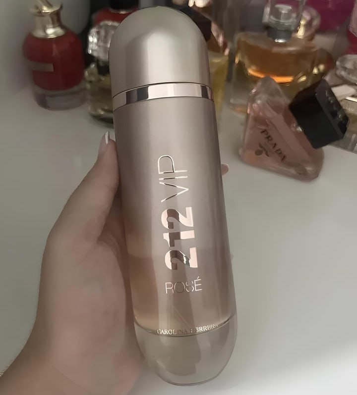 212 VIP Rosé Carolina Herrera EDP 125ml para feminino