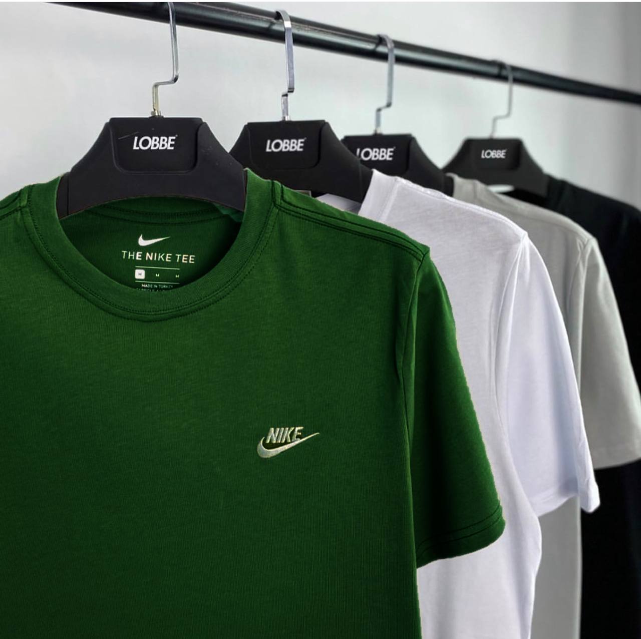 Camiseta Nike Sportswear Club Masculina