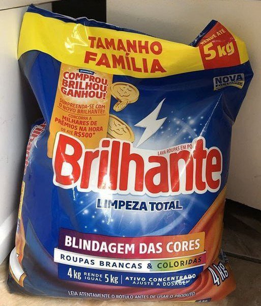 Brilhante Lava-Roupas Em Pó Roupas Brancas E Coloridas Limpeza Total Pacote Tamanho Família 4 Kg (Pacote De 1)