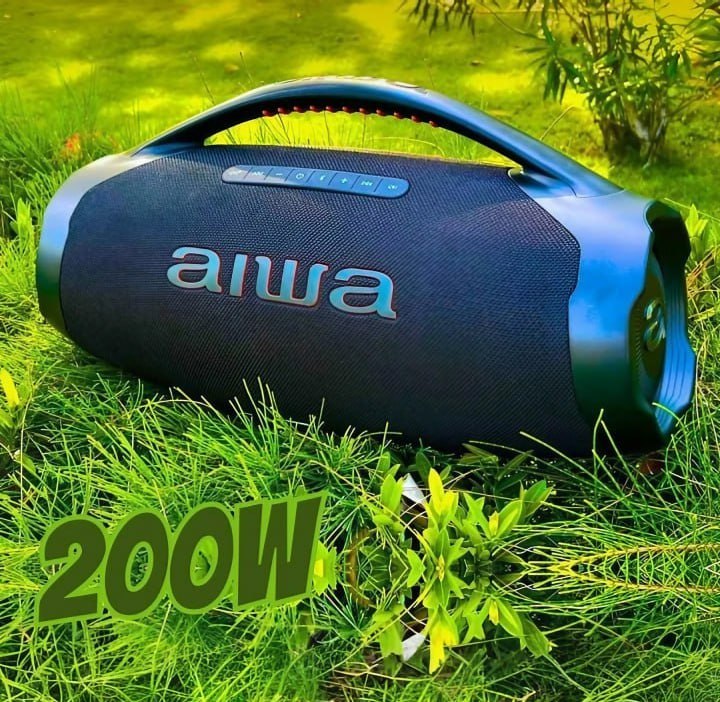 Caixa De Som Boombox Aiwa AWS-BBS-01B 200w IP66 30hs De Bateria Preto
