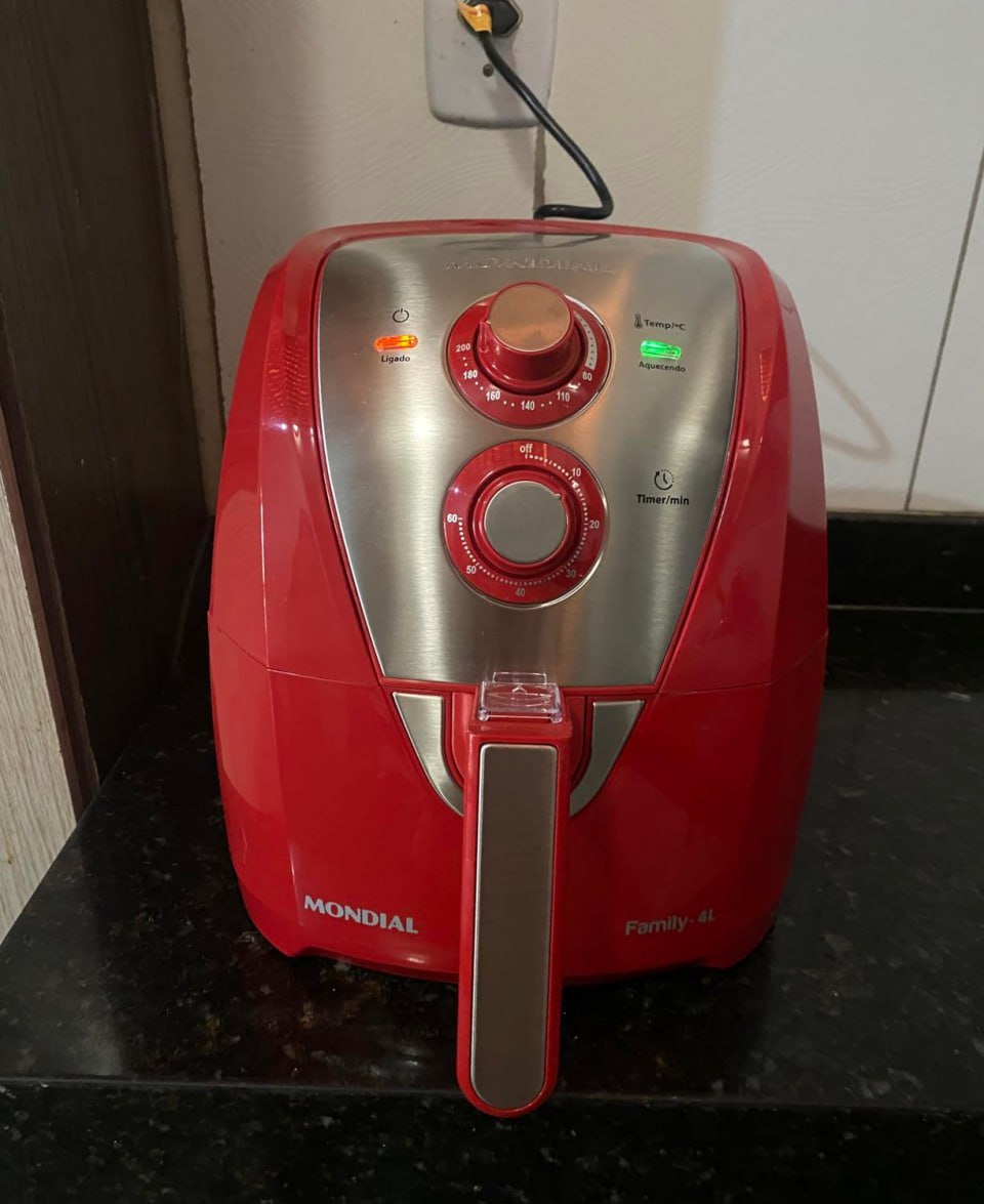 Fritadeira Sem Óleo Air Fryer 4L, Mondial, Vermelho/Inox, 1500W, 110V – AFN-40-RI