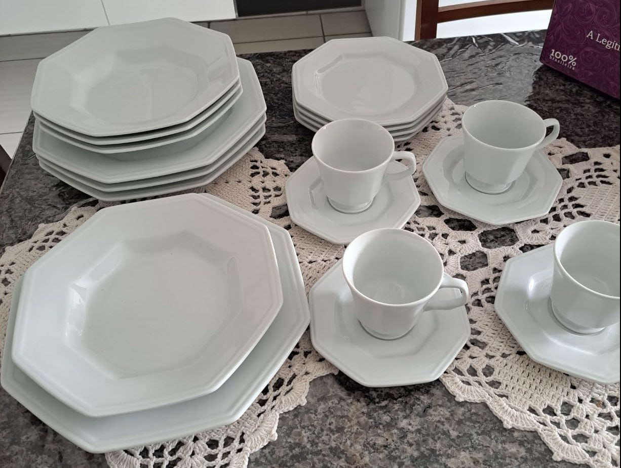 Serviço de Jantar e Chá em Porcelana, 20 Peças, Modelo Octogonal Prisma, Branco, Porcelana Schmidt