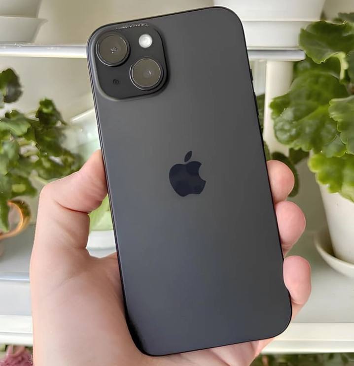 Apple iPhone 15 (128 GB) — Preto