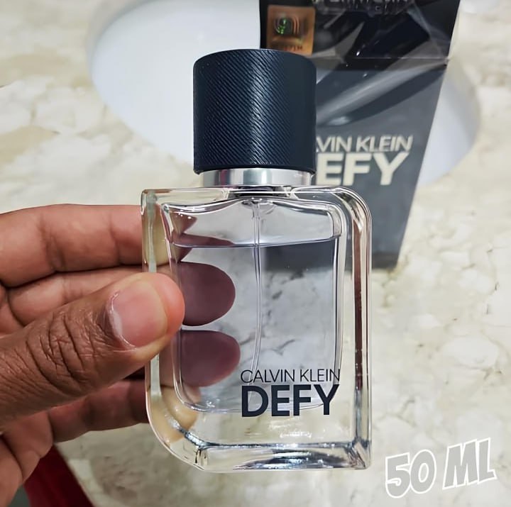 Calvin Klein Defy Perfume Masculino Eau De Toilette – 50ml
